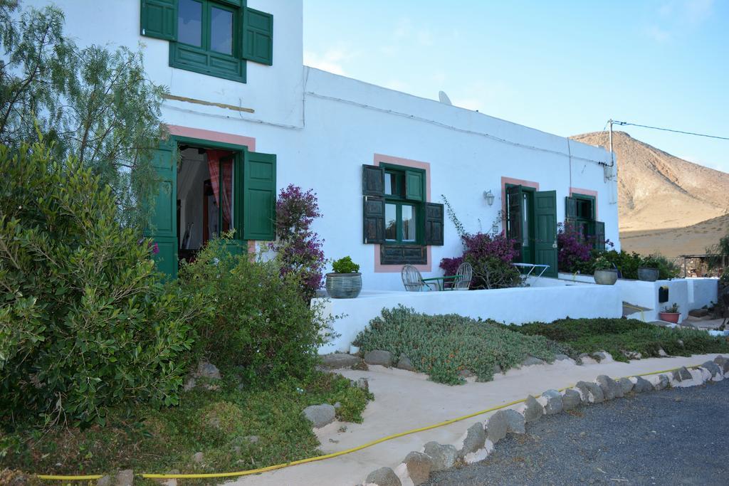 Affittacamere La Casa Caldera Femés Esterno foto