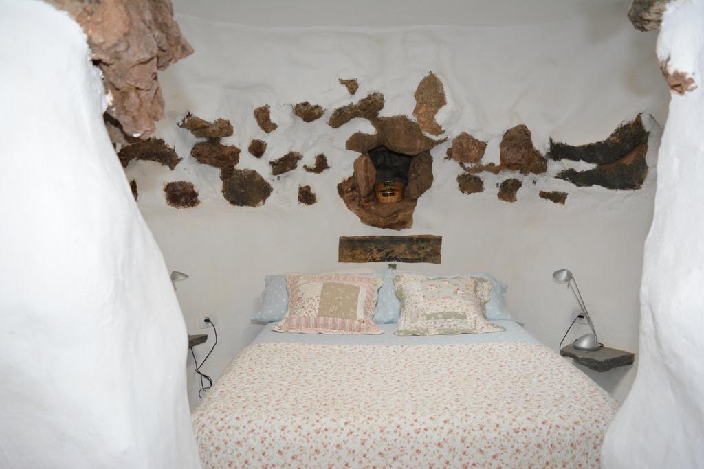 Affittacamere La Casa Caldera Femés Esterno foto